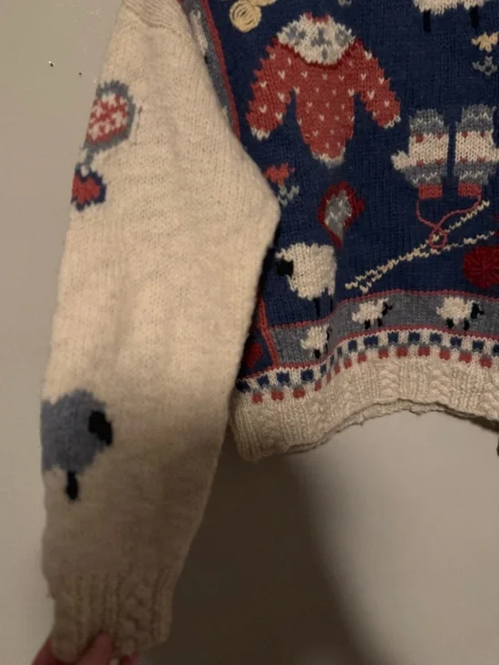 Vintage 90’s Woolrich Cream Knit Sweater with Cottage-core Sheep Motif- Size M - Picture 2 of 14